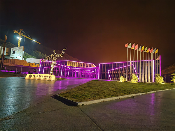 城市亮化是现代城市建设的重要组成部分，它不仅可以美化城市的夜景，还能提升城市的整体形象。随着科技的不断进步，城市亮化也得到了更多的关注和创新。本文将介绍一些关于城市亮化的创意和技术，帮助读者了解永昌城市亮化的重要性以及如何进行永昌城市亮化的规划和实施。